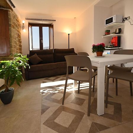 Petra Holiday Home ピエトラペルトーザ エクステリア 写真